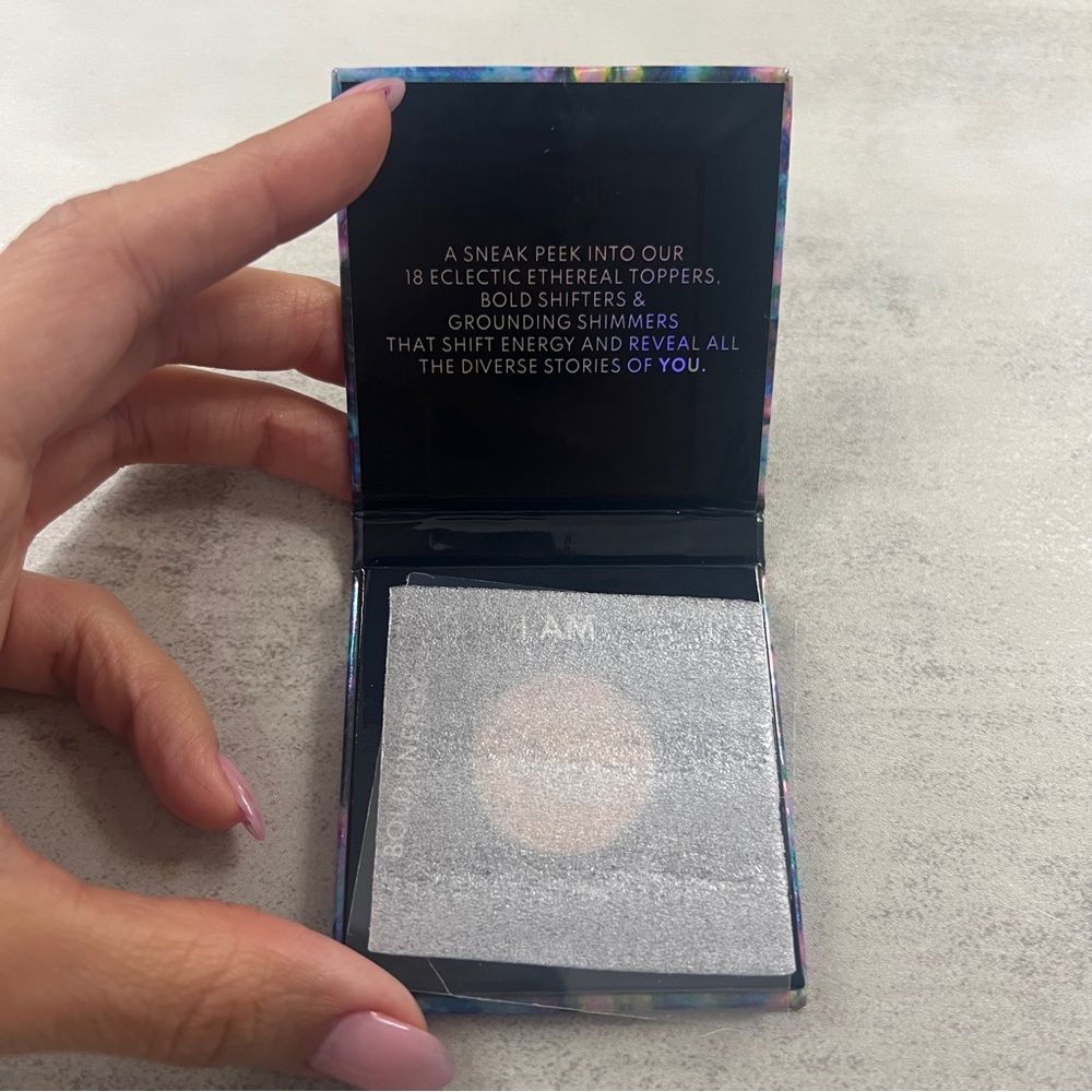 Danessa Myricks Lightwork Volume V Palette’s I Am Fearless Single Eyeshadow - Picture 4 of 11